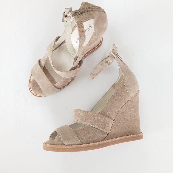 Jeffrey Campbell Dakota Wedge Suede Tan - Picture 6 of 7